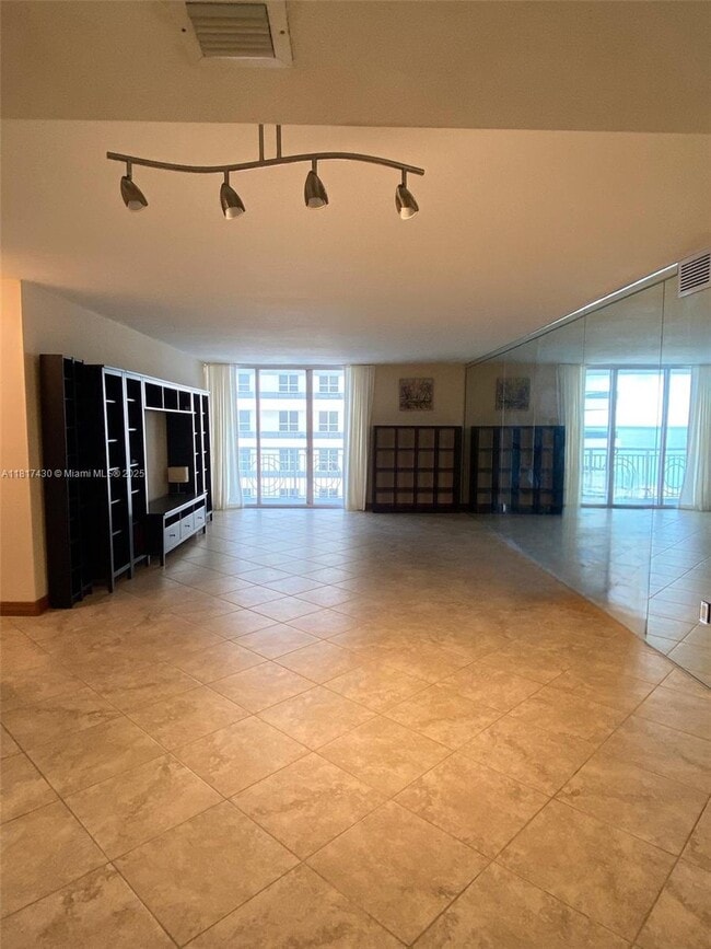 Building Photo - 5825 Collins Ave
