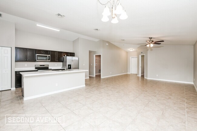 Foto del edificio - 846 Carnation Ave SE