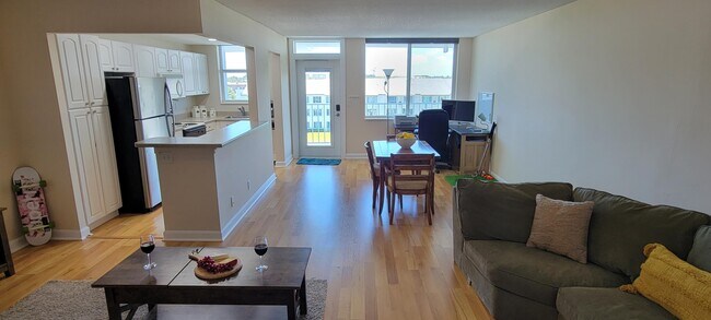 Foto del edificio - 104 Paradise Harbour Blvd