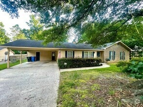 Building Photo - 1430 Lokey Dr