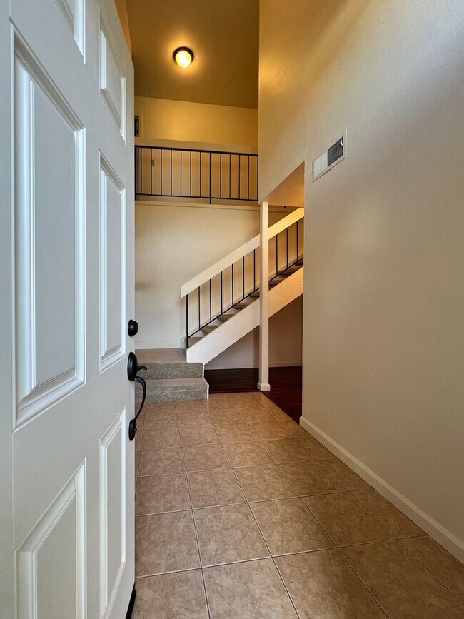 Foto del edificio - Charming 4 Bedroom Browns Valley Napa Home