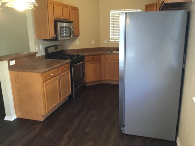 Foto del edificio - 10220 Country Sage Dr NW