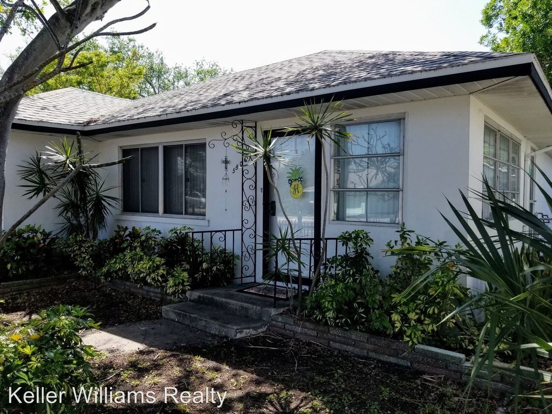 Primary Photo - 2 br, 1.5 bath House - 3506 Gulf Blvd