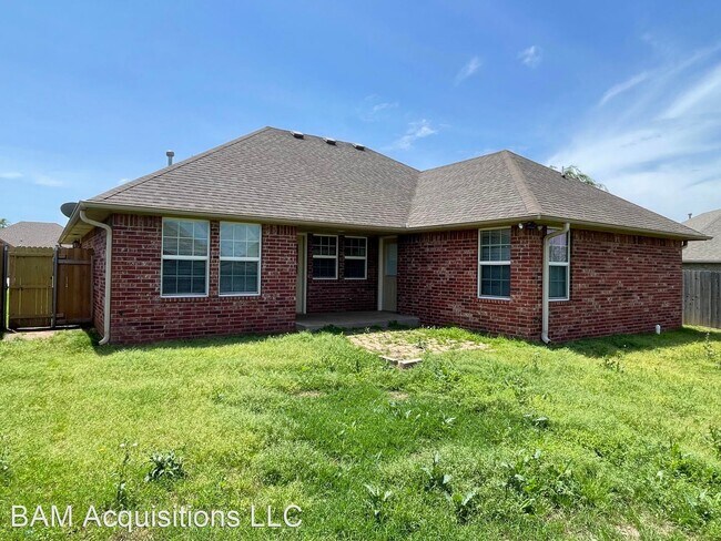 Foto del edificio - 3 br, 2 bath House - 1100 Ariana St.