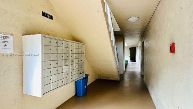 Building Photo - 7715 SW 86th St