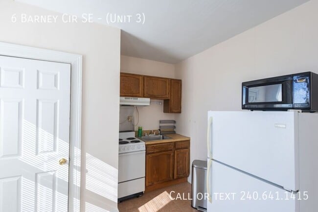 Photo - 6 Barney Cir SE Apartment