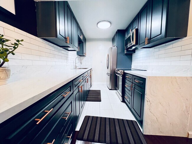 Foto del edificio - 1130 E 1st St