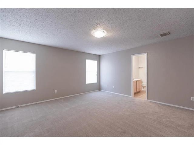Building Photo - 945 Carthage Way