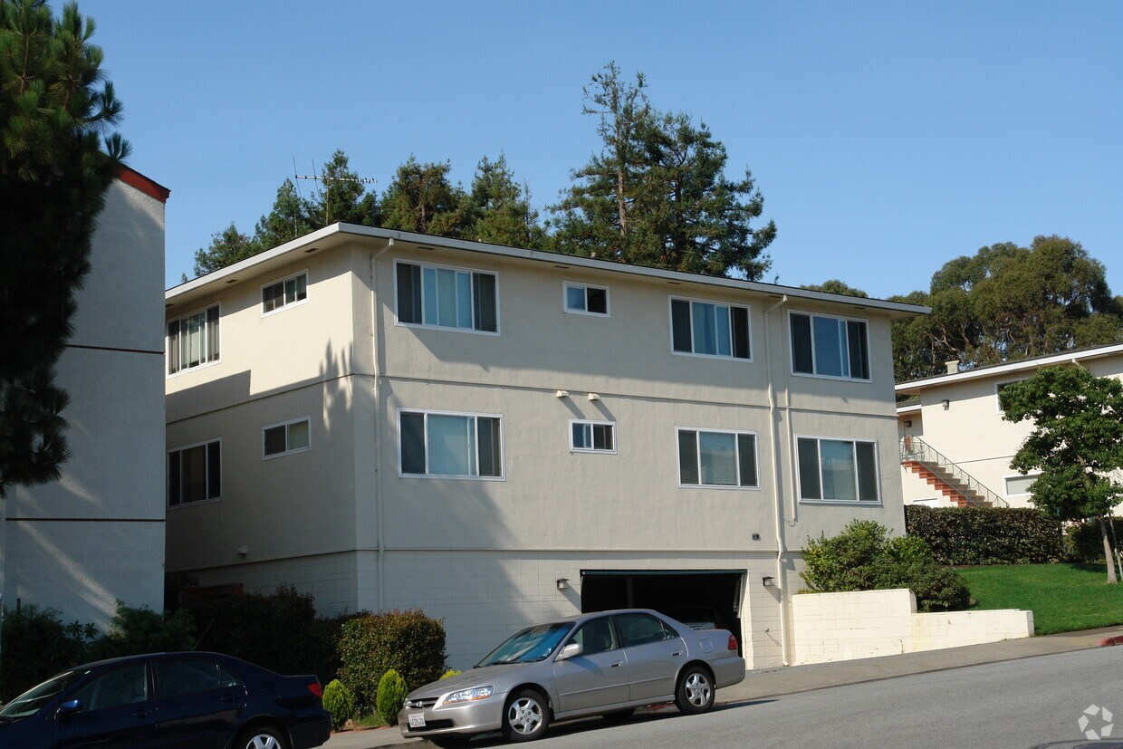 Primary Photo - 35 S Magnolia Ave