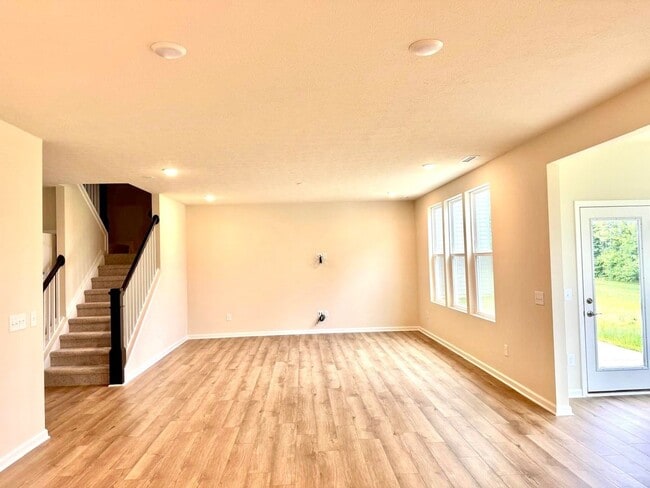 Building Photo - Brand New 4BR House in Brownsburg