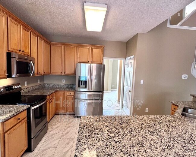 Foto del edificio - 504 Fryar Creek Dr