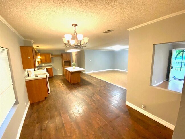 Building Photo - 2519 Covey Ln