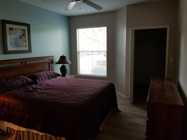 Foto del edificio - 8815 Dunes Ct