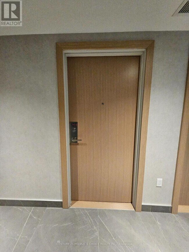 Building Photo - 1195 The Queensway