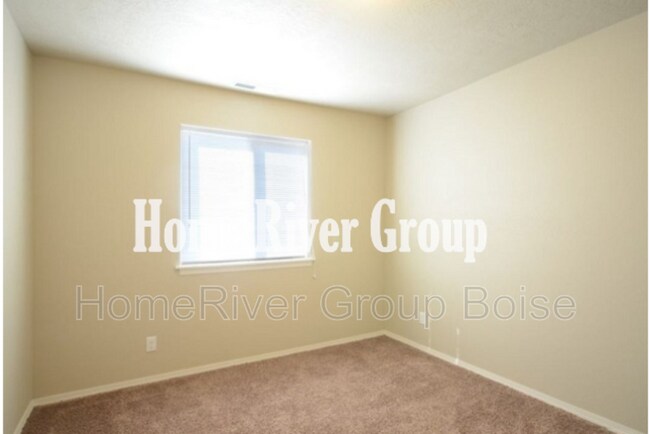 Foto del edificio - 6627 Irving St W