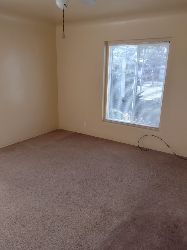 bedroom #1Bedroom #3 - 3900 Degnan Blvd