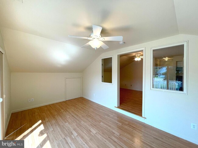 Building Photo - 22322 Greenview Pkwy