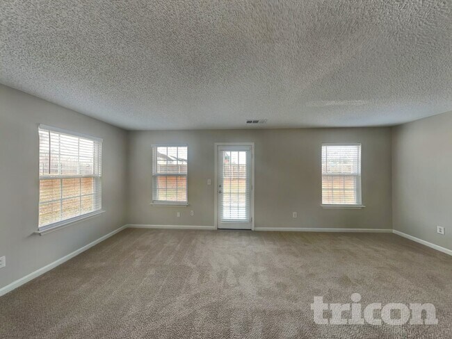 Foto del edificio - 11842 Registry Blvd