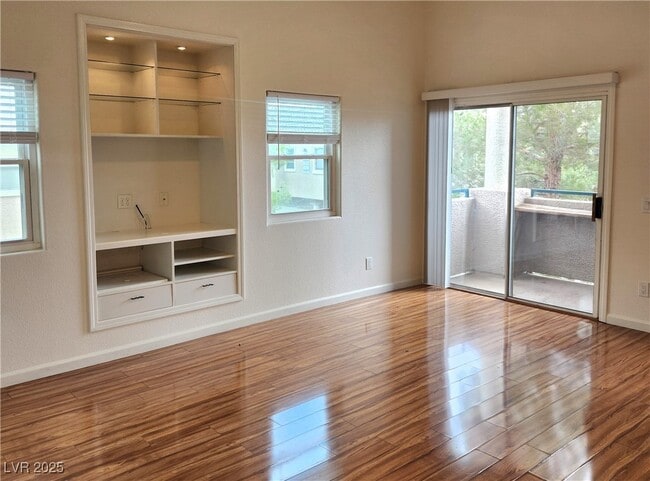 Foto del edificio - 2053 Quartz Cliff St