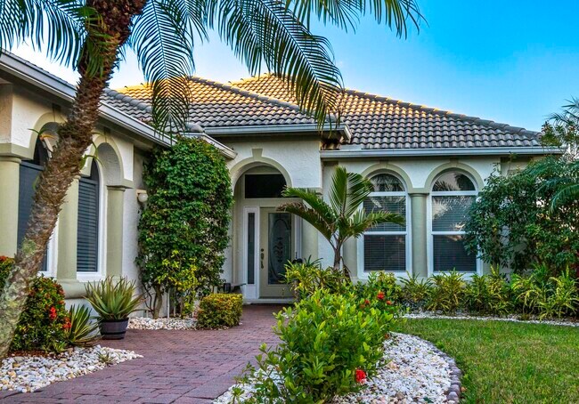 Foto del edificio - 1290 NW Red Oak Way