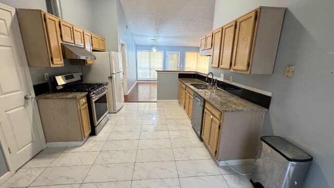 Foto del edificio - 2295 W Liddell Rd