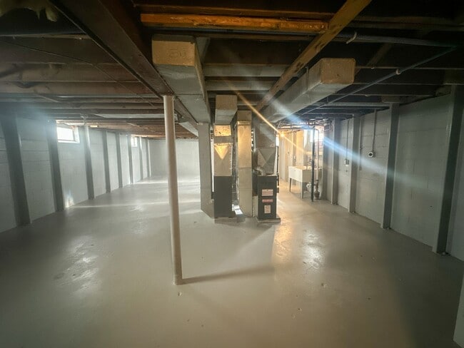 Building Photo - 5760-5762 N 99th St.