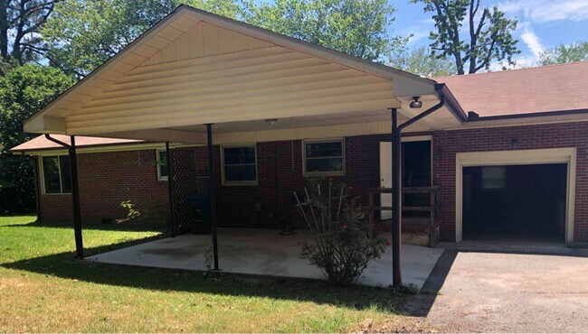 Building Photo - 508 McKellar Dr