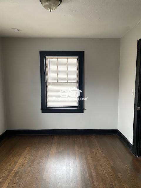 Foto del edificio - 576 S Oxford Ave