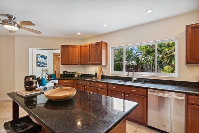 Building Photo - 3 br, 2 bath House - 248 Catalan Boulevard...