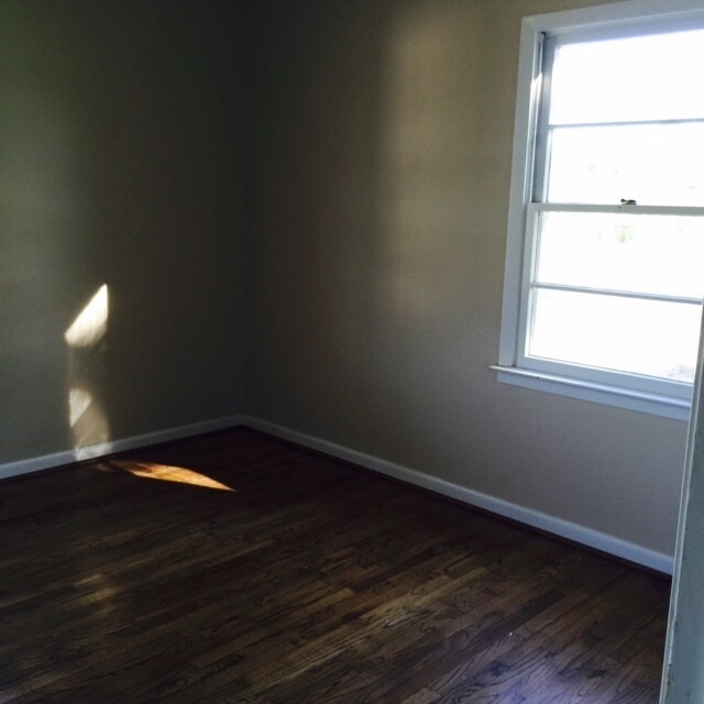 Building Photo - Brick house with hardwood floors and on tw...
