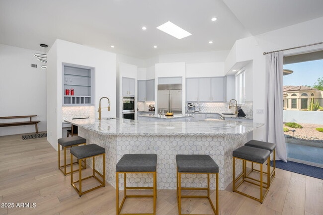 Building Photo - 25810 N Abajo Dr