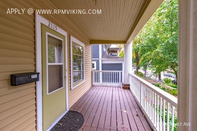 Building Photo - 2 BR with Office or 3 Bedroom Duplex in Up...