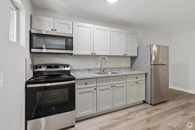 1BR, 1BA - 550SF - Kitchen - Sunset Valley Apartments