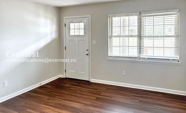 Foto del edificio - 6100 Pisgah Dr NW