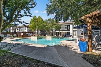 Building Photo - Greenwood Creek
