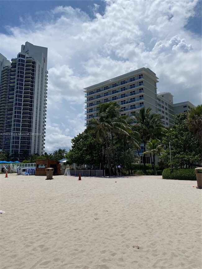 Foto del edificio - 19201 Collins Ave