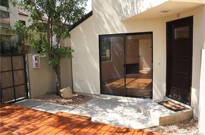 Primary Photo - 13096 Le Parc Blvd