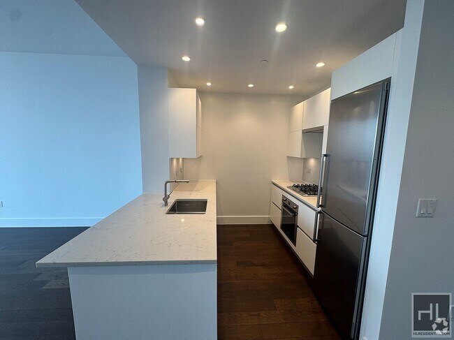 Building Photo - East 44th Street