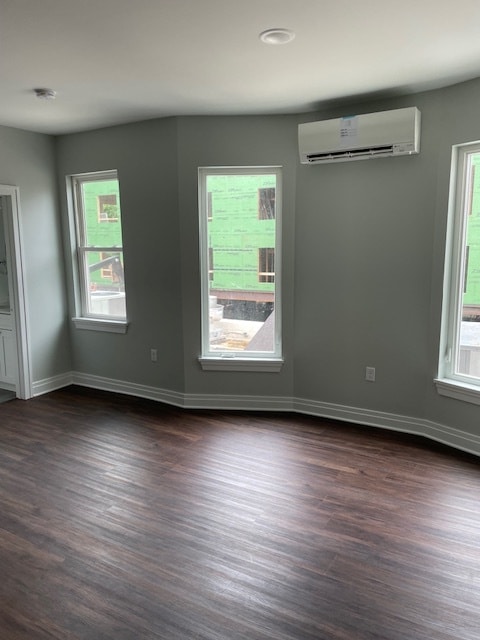 Building Photo - Whitesand Properties: Elmwood Village