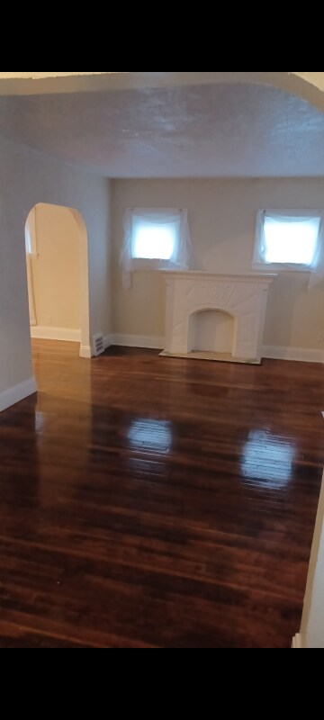 Foto del edificio - 13901 Edgewood Ave