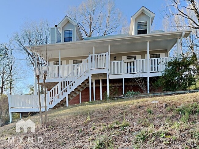 Building Photo - 629 Bennett Dr