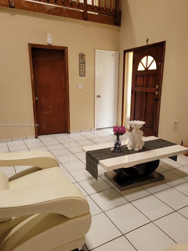 Foto del edificio - 10932 SW 25th St