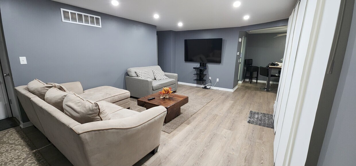 Foto principal - 130 Groton Dr