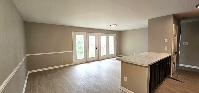 Foto del edificio - 3109 Darden Rd