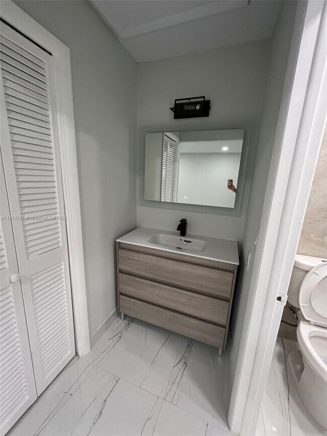 5140 SW 40th Ave Unit 27C photo'