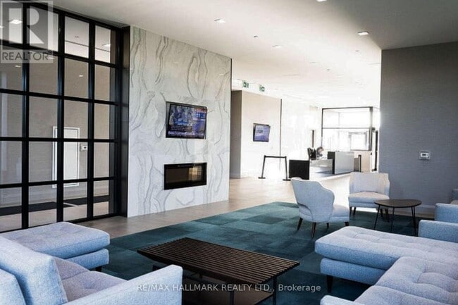 Building Photo - 555 William Graham Dr