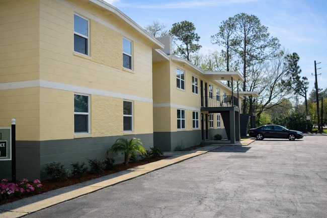 Building Photo - 3818 Almeda St