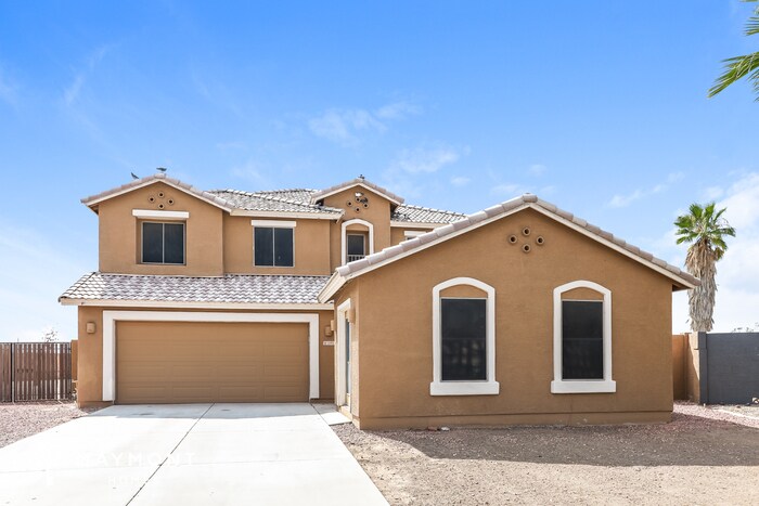Foto principal - 1593 E 10th St