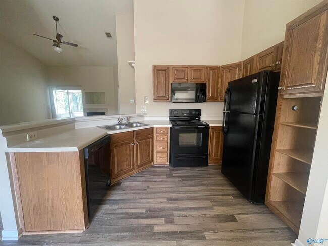 Building Photo - 1155 Old Monrovia Rd NW