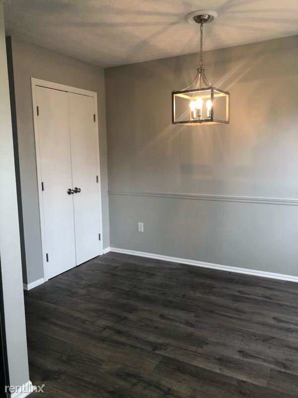 Building Photo - 2 br, 1.5 bath Townhome - 5122 Dalmeny Ct